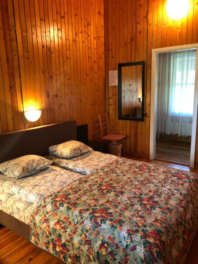 Oravapesa Guest House Häädemeeste Eksteriør bilde